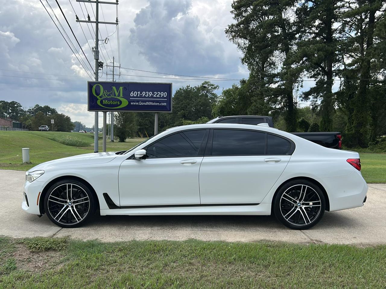 bmw 7 series 2017 WBA7E2C30HG740665 image bmw 7 series 2017 WBA7E2C30HG740665 image